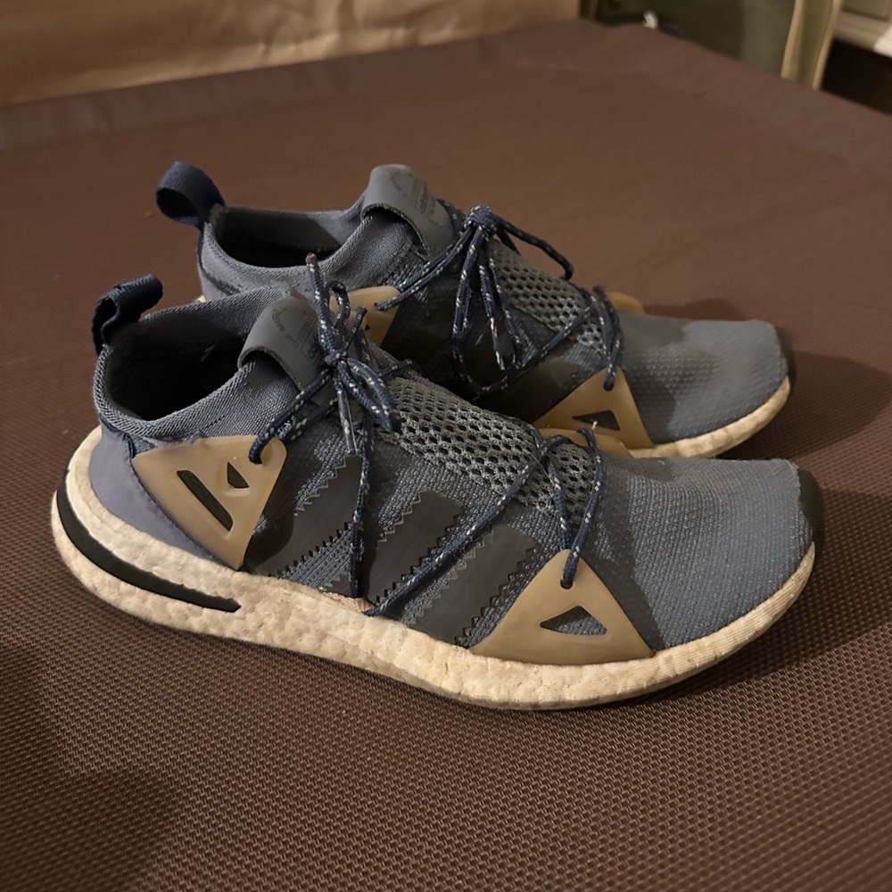 Women’s Adidas Sneakers